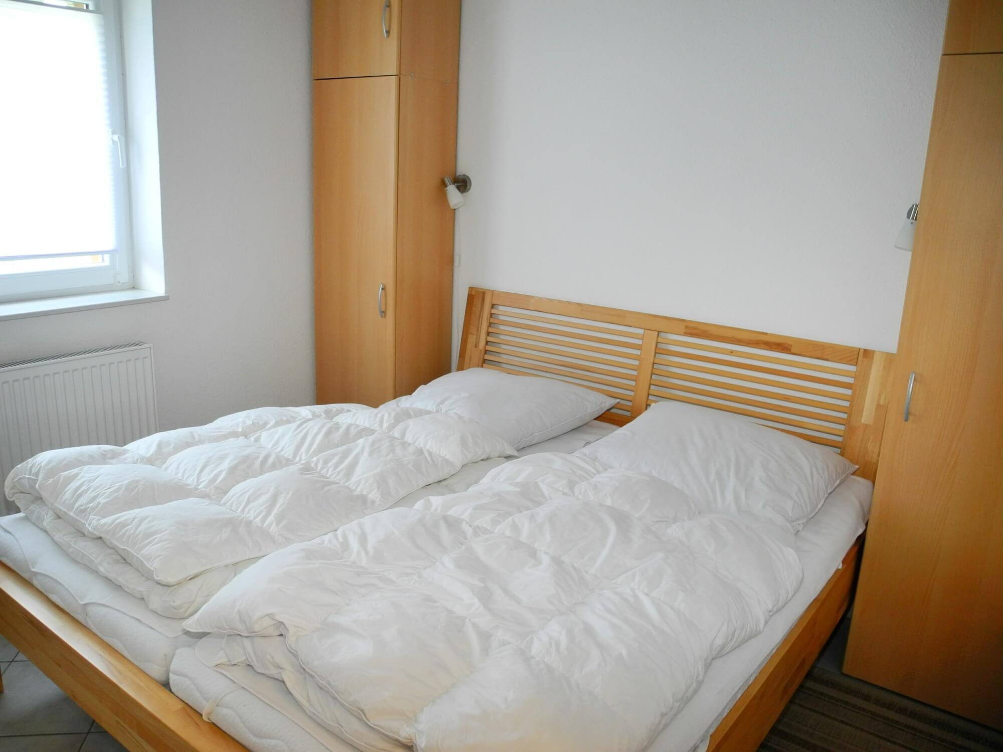 Schlafzimmer 2 im Ferienhaus Krabbe in Friedrichskoog-Spitze